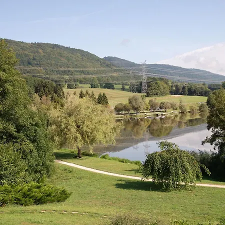 L'arborescence ホテル クリュゼイユ