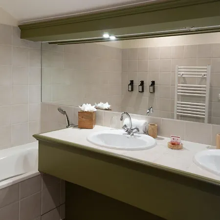 Hotel L'arborescence *