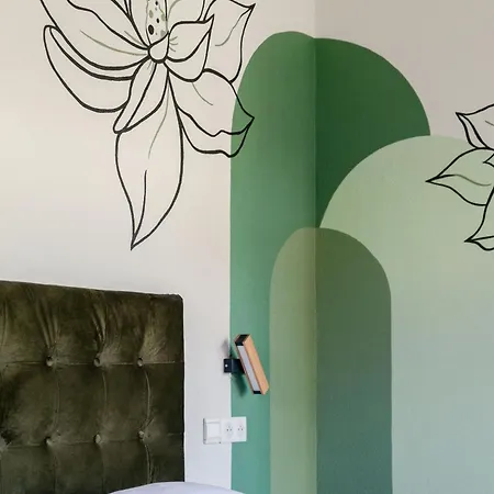 L'arborescence Hotel Cruseilles