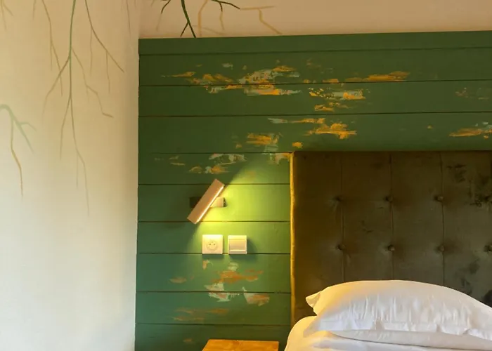 Hotel L'arborescence Cruseilles