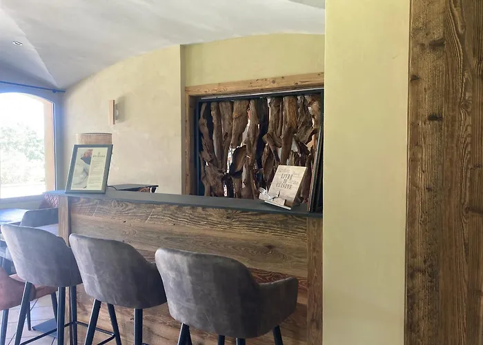 Hotel L'arborescence Cruseilles